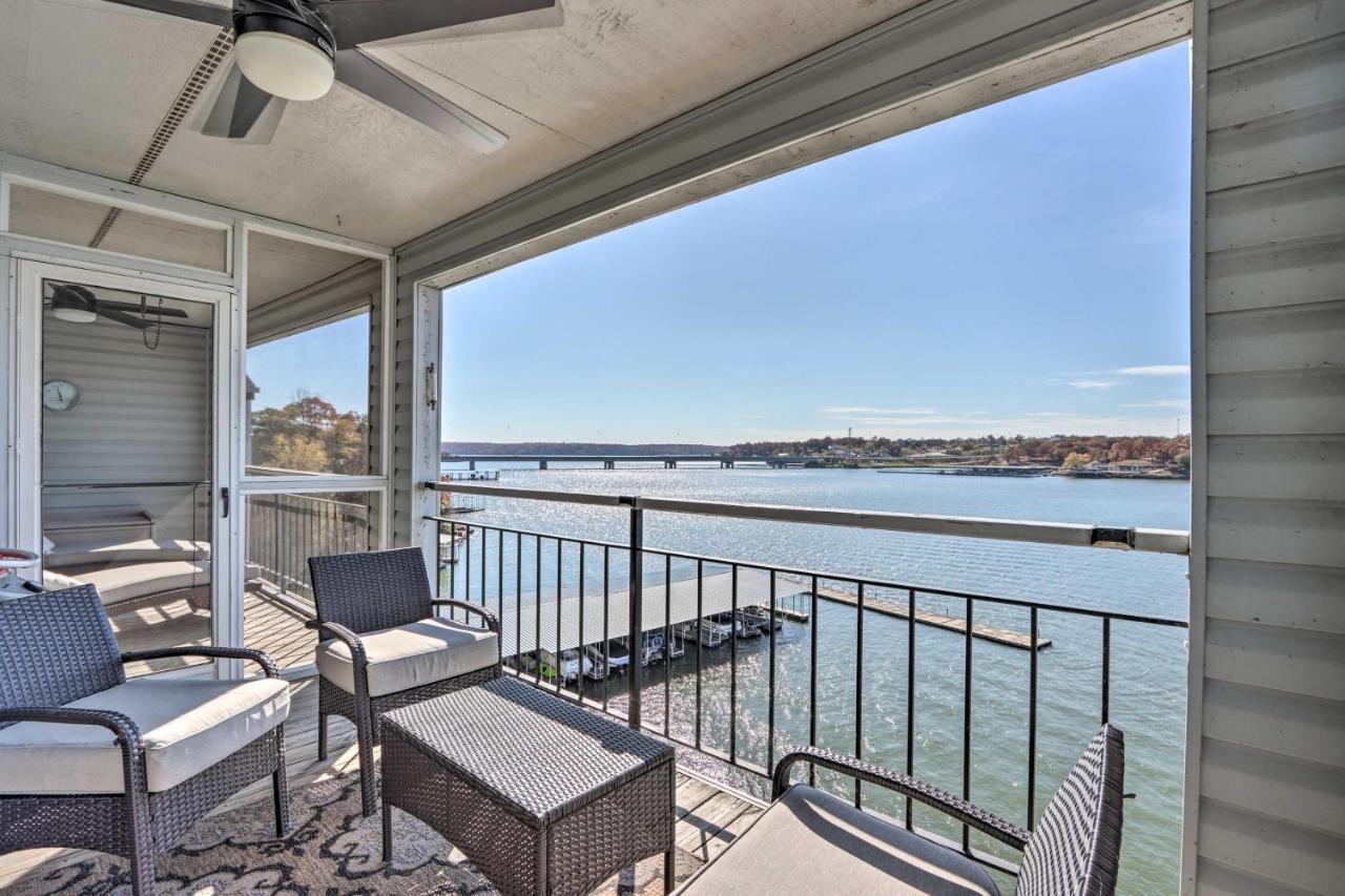 Sunny Osage Beach With Balcony And Lakefront View ภายนอก รูปภาพ